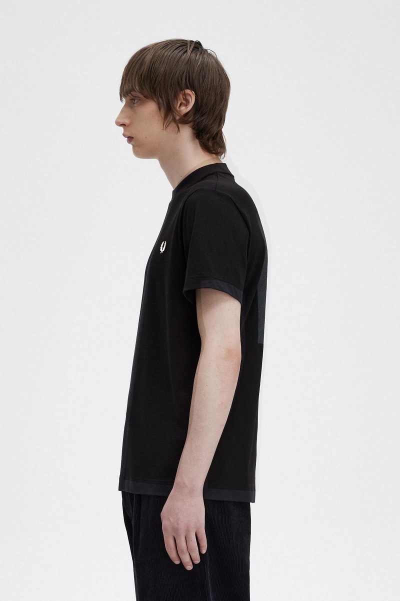 Camiseta Fred Perry Rave Estampados Hombre Negros | MMXHR24470