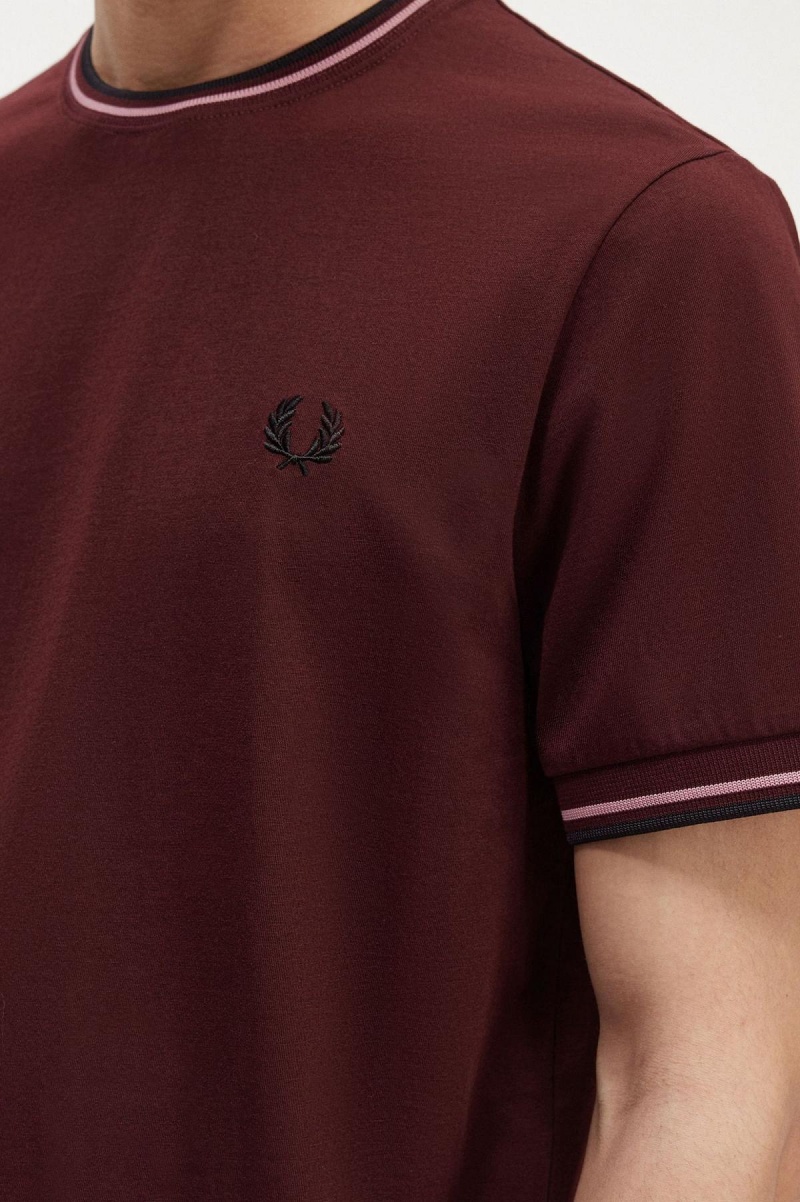 Camiseta Fred Perry Twin Tipped Hombre Oxblood | XMXBH74492