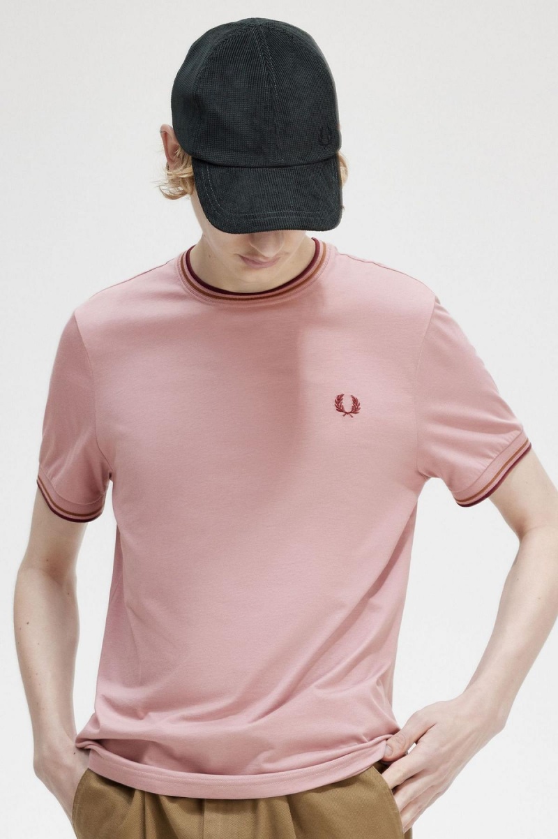 Camiseta Fred Perry Twin Tipped Hombre Rosas Rosas | BMXSO21455