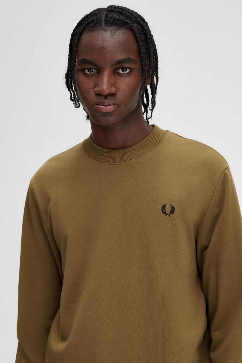 Sudaderas Fred Perry Crew Neck Hombre Shaded Stone / Burnt Tobacco | BMXSO21061